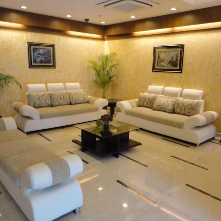 Divine Paradise Tavisha New Delhi Exteriör bild
