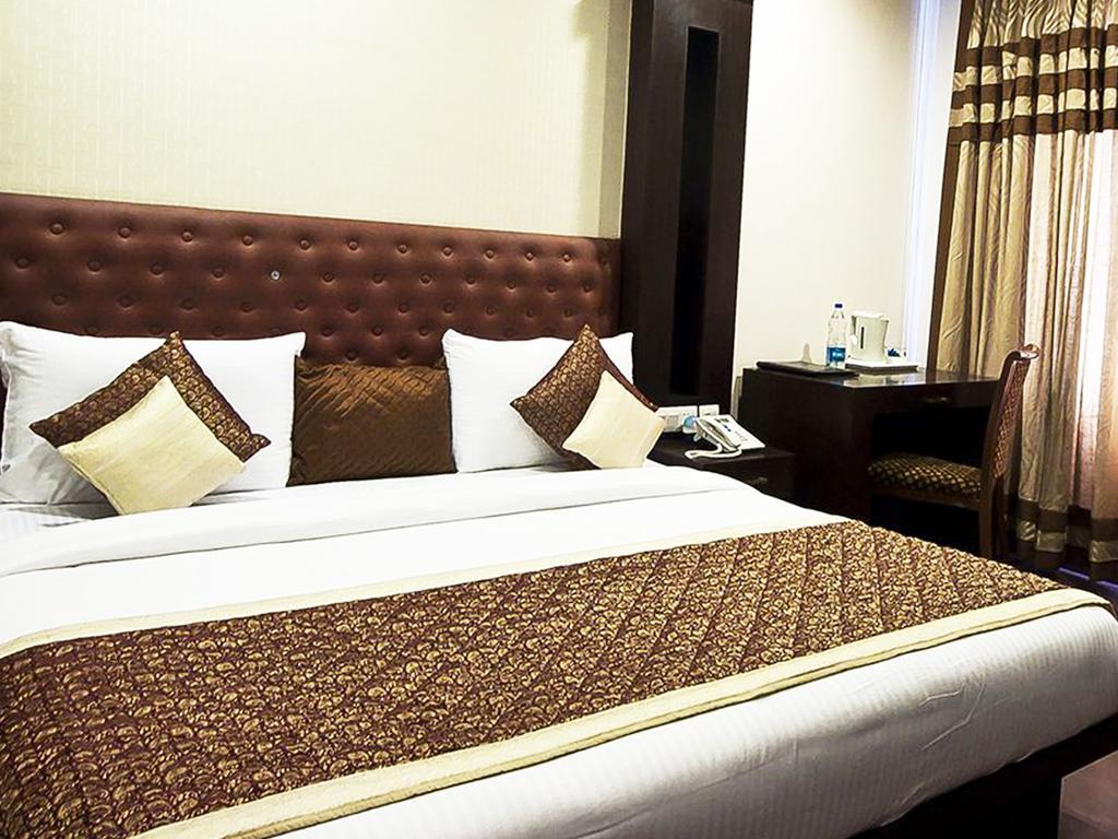 Divine Paradise Tavisha New Delhi Exteriör bild