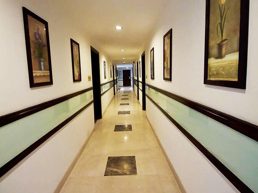 Divine Paradise Tavisha New Delhi Exteriör bild