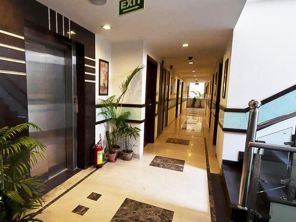 Divine Paradise Tavisha New Delhi Exteriör bild